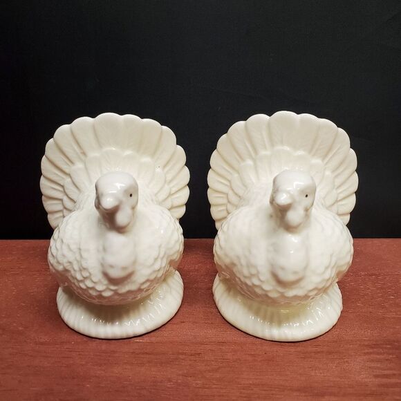 Turkey Thanksgiving Salt and Pepper Shakers - Picture 1 of 8